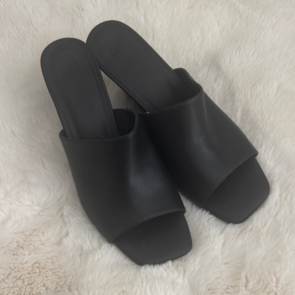 GAP Black Women's Mules